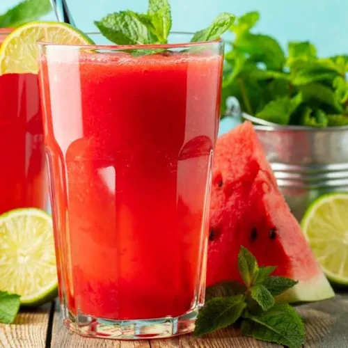 Limonada cu pepene roşu