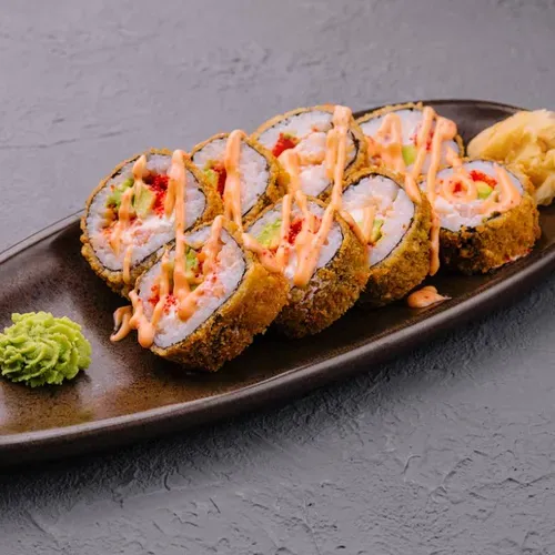 Roll Tempura cu creveți și tobico